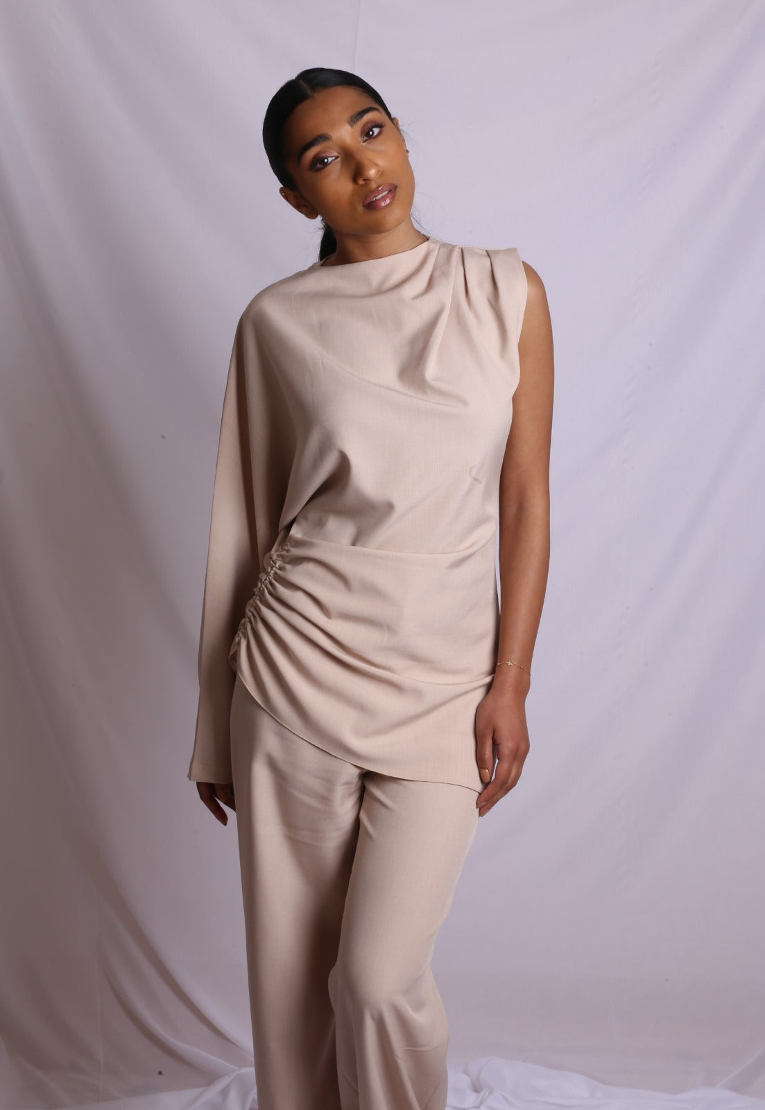 Asymmetric Set - Beige
