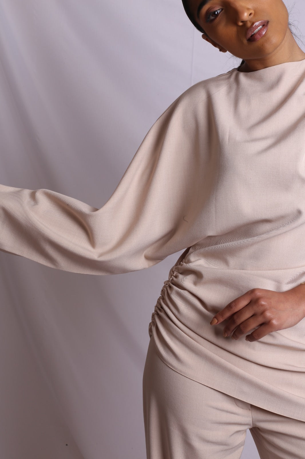 Asymmetric Set - Beige