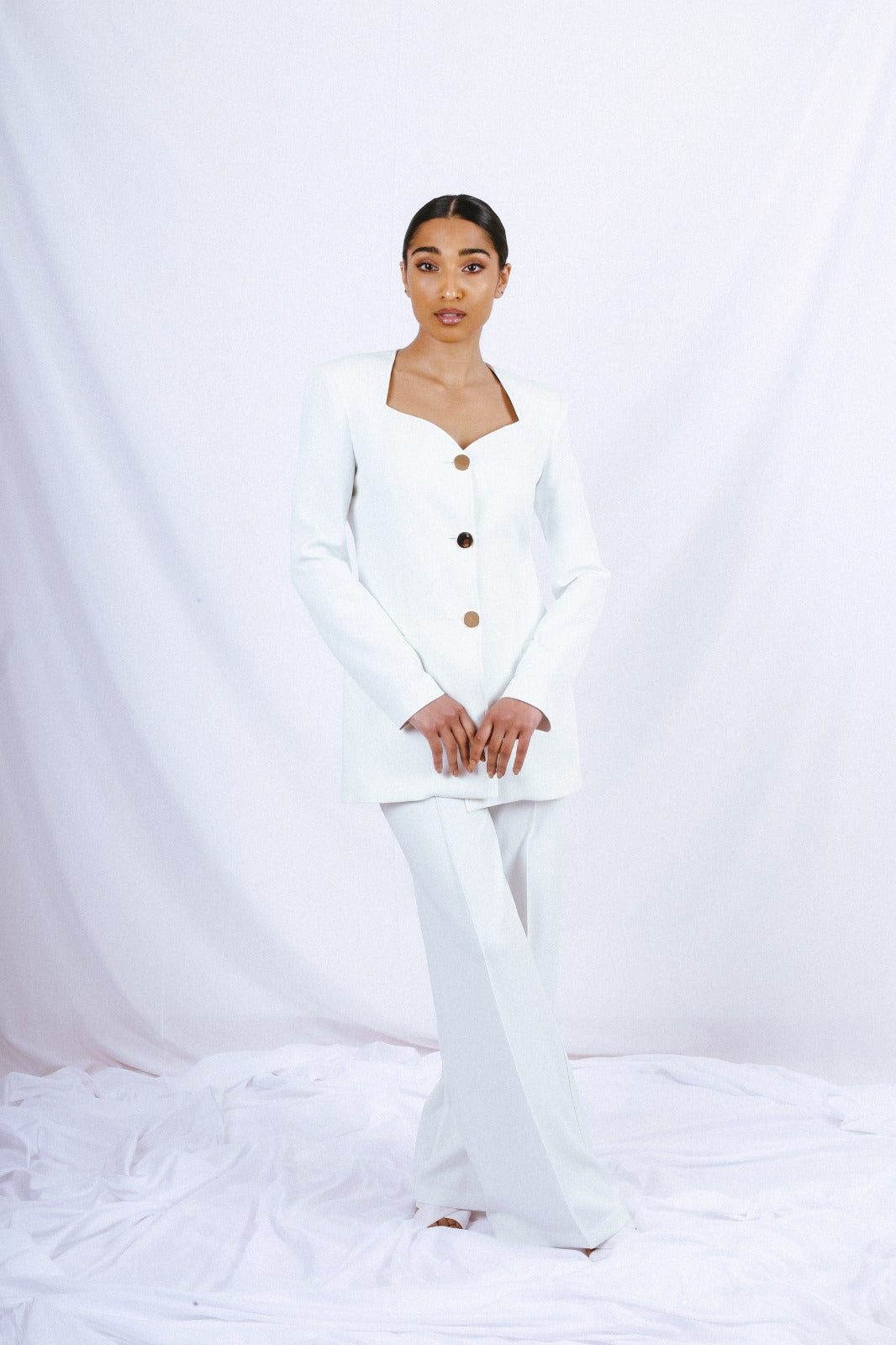 Heart Neck Blazer Suit - Offwhite