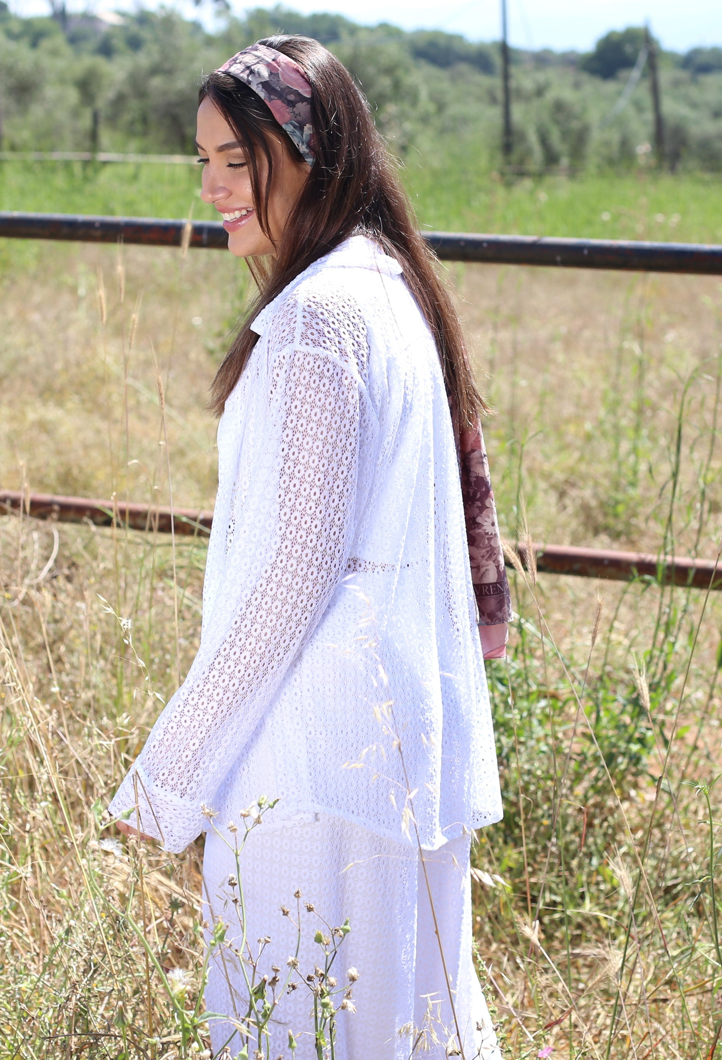 Embroidery Set - White